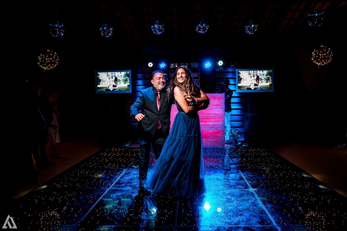 Ensaio Festa Book Teen Debutante 15 Anos Alex Jardim Fotografia Fotógrafo Makink Off Resende Itatiaia Penedo Porto Real Quatis Barra Mansa Volta Redonda Galpão Lena Buffet La Belle Maison Estela Dani Vidal Elimeire Laurino Camila Hoffmann Cerimonial 