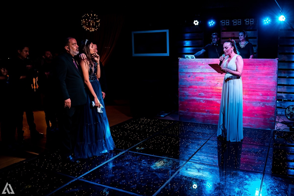 Ensaio Festa Book Teen Debutante 15 Anos Alex Jardim Fotografia Fotógrafo Makink Off Resende Itatiaia Penedo Porto Real Quatis Barra Mansa Volta Redonda Galpão Lena Buffet La Belle Maison Estela Dani Vidal Elimeire Laurino Camila Hoffmann Cerimonial 