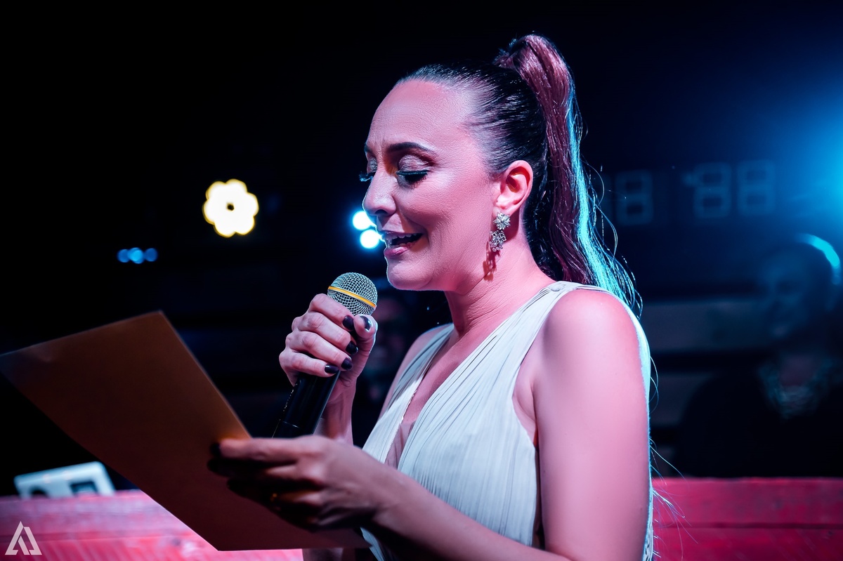 Ensaio Festa Book Teen Debutante 15 Anos Alex Jardim Fotografia Fotógrafo Makink Off Resende Itatiaia Penedo Porto Real Quatis Barra Mansa Volta Redonda Galpão Lena Buffet La Belle Maison Estela Dani Vidal Elimeire Laurino Camila Hoffmann Cerimonial 