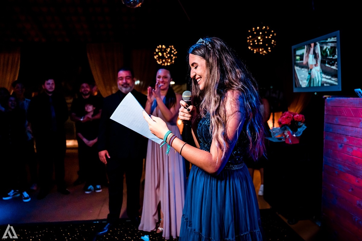 Ensaio Festa Book Teen Debutante 15 Anos Alex Jardim Fotografia Fotógrafo Makink Off Resende Itatiaia Penedo Porto Real Quatis Barra Mansa Volta Redonda Galpão Lena Buffet La Belle Maison Estela Dani Vidal Elimeire Laurino Camila Hoffmann Cerimonial 