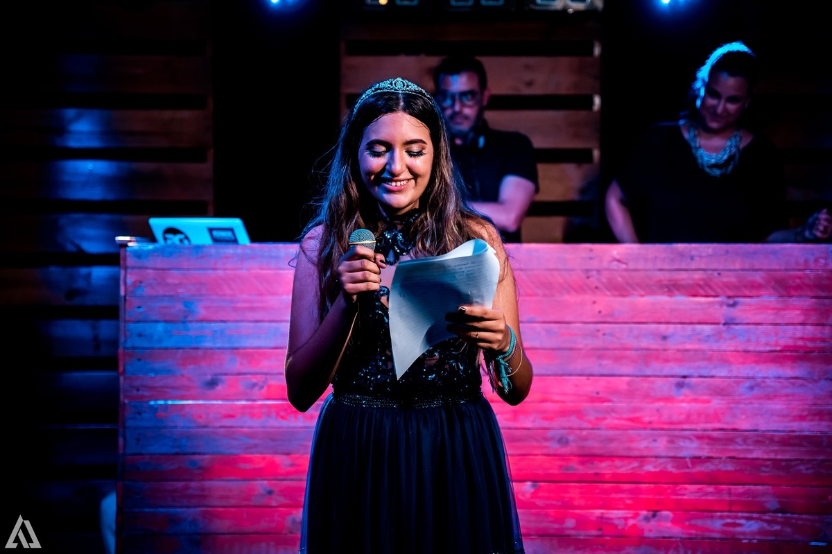 Ensaio Festa Book Teen Debutante 15 Anos Alex Jardim Fotografia Fotógrafo Makink Off Resende Itatiaia Penedo Porto Real Quatis Barra Mansa Volta Redonda Galpão Lena Buffet La Belle Maison Estela Dani Vidal Elimeire Laurino Camila Hoffmann Cerimonial 