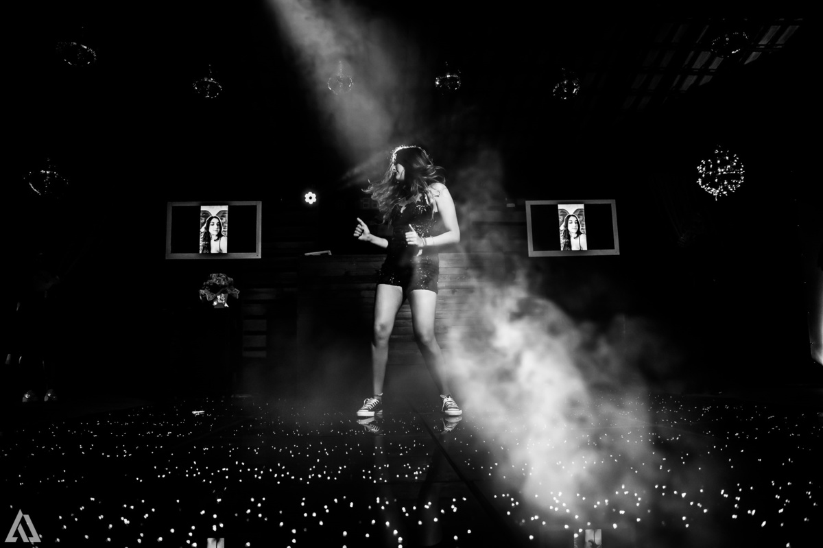 Ensaio Festa Book Teen Debutante 15 Anos Alex Jardim Fotografia Fotógrafo Makink Off Resende Itatiaia Penedo Porto Real Quatis Barra Mansa Volta Redonda Galpão Lena Buffet La Belle Maison Estela Dani Vidal Elimeire Laurino Camila Hoffmann Cerimonial 