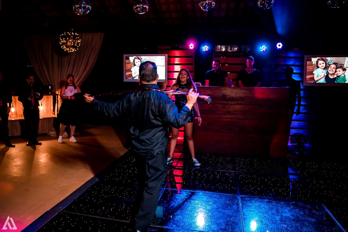 Ensaio Festa Book Teen Debutante 15 Anos Alex Jardim Fotografia Fotógrafo Makink Off Resende Itatiaia Penedo Porto Real Quatis Barra Mansa Volta Redonda Galpão Lena Buffet La Belle Maison Estela Dani Vidal Elimeire Laurino Camila Hoffmann Cerimonial 