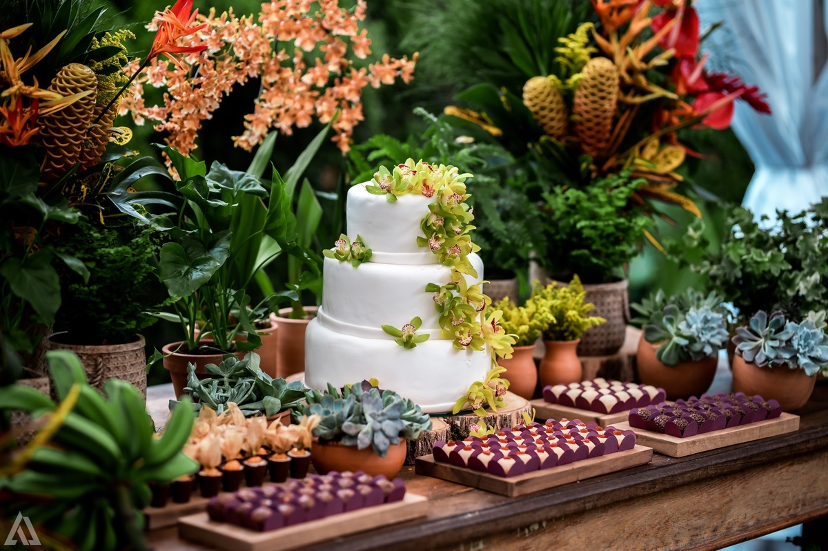 Wedding Casamento Buffet Making Off Decoração Bem Casados Cerimonialista Fotógrafo Vestido Noiva Noivo Camila Hoffmann Cerimonial Elimeire Assessoria de Evento Dani Vidal La Belle Maison Lena Buffet Casarão Penedo Diva Buffet Buquê Resende Penedo Itatiaia