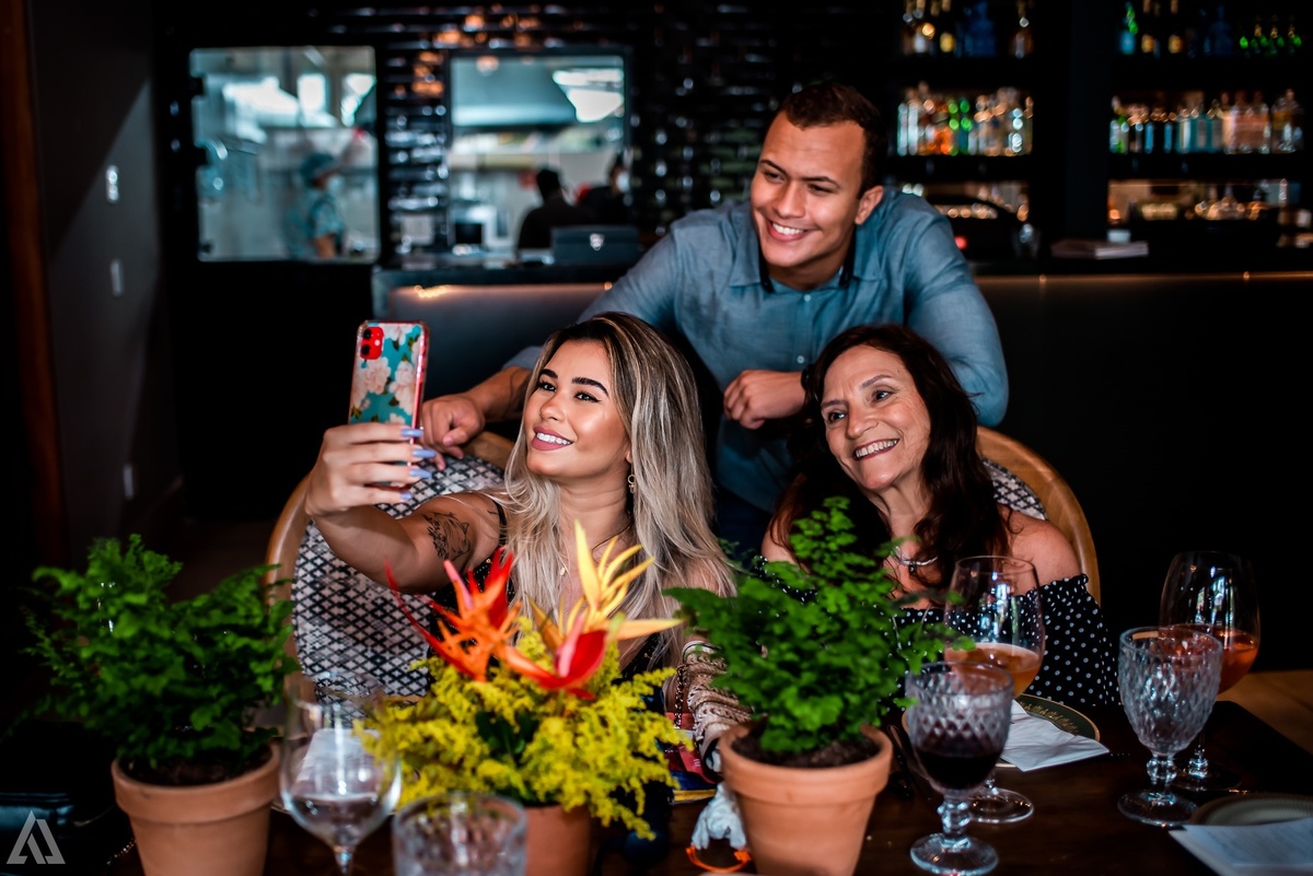 Wedding Casamento Buffet Making Off Decoração Bem Casados Cerimonialista Fotógrafo Vestido Noiva Noivo Camila Hoffmann Cerimonial Elimeire Assessoria de Evento Dani Vidal La Belle Maison Lena Buffet Casarão Penedo Diva Buffet Buquê Resende Penedo Itatiaia