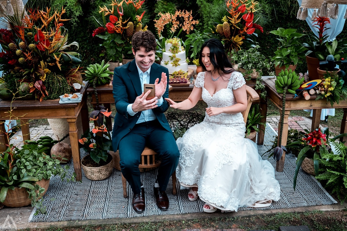 Wedding Casamento Buffet Making Off Decoração Bem Casados Cerimonialista Fotógrafo Vestido Noiva Noivo Camila Hoffmann Cerimonial Elimeire Assessoria de Evento Dani Vidal La Belle Maison Lena Buffet Casarão Penedo Diva Buffet Buquê Resende Penedo Itatiaia