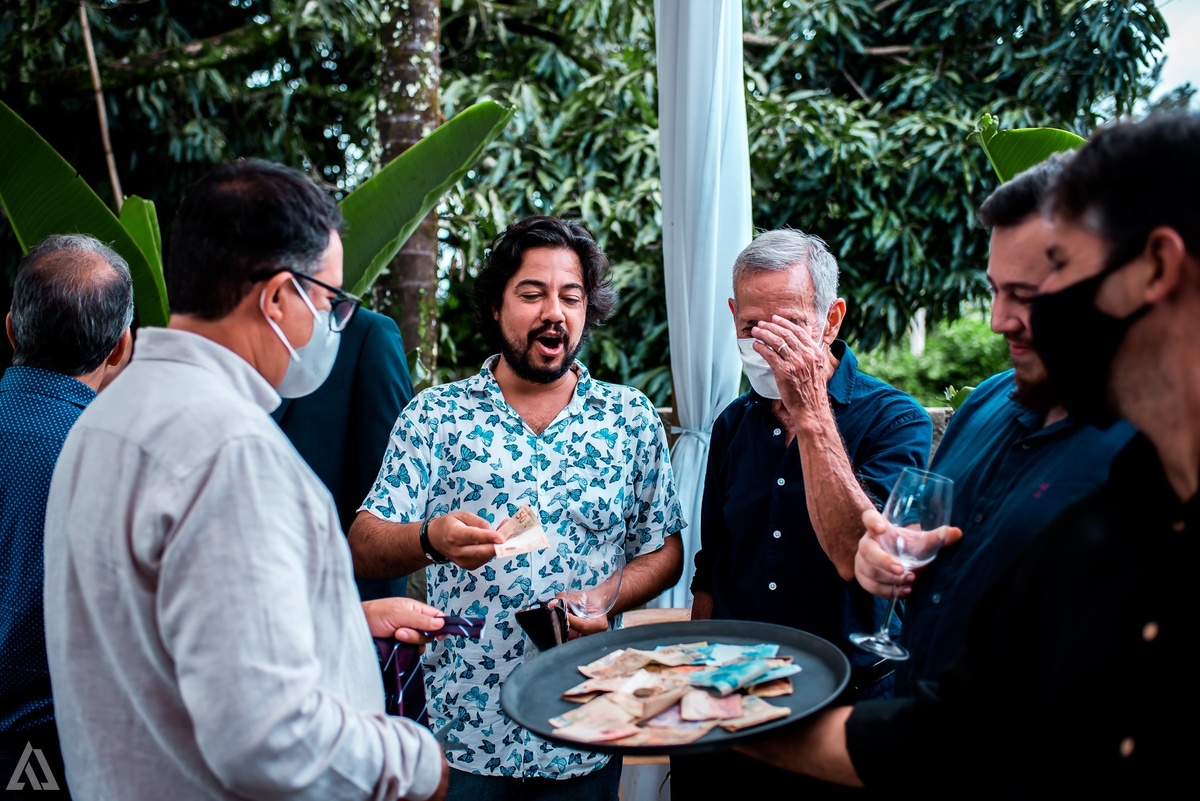 Wedding Casamento Buffet Making Off Decoração Bem Casados Cerimonialista Fotógrafo Vestido Noiva Noivo Camila Hoffmann Cerimonial Elimeire Assessoria de Evento Dani Vidal La Belle Maison Lena Buffet Casarão Penedo Diva Buffet Buquê Resende Penedo Itatiaia