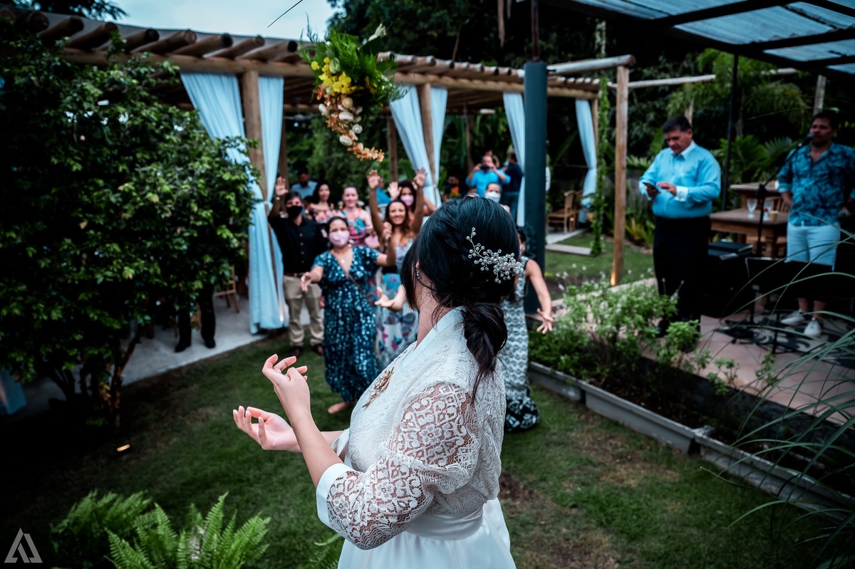 Wedding Casamento Buffet Making Off Decoração Bem Casados Cerimonialista Fotógrafo Vestido Noiva Noivo Camila Hoffmann Cerimonial Elimeire Assessoria de Evento Dani Vidal La Belle Maison Lena Buffet Casarão Penedo Diva Buffet Buquê Resende Penedo Itatiaia