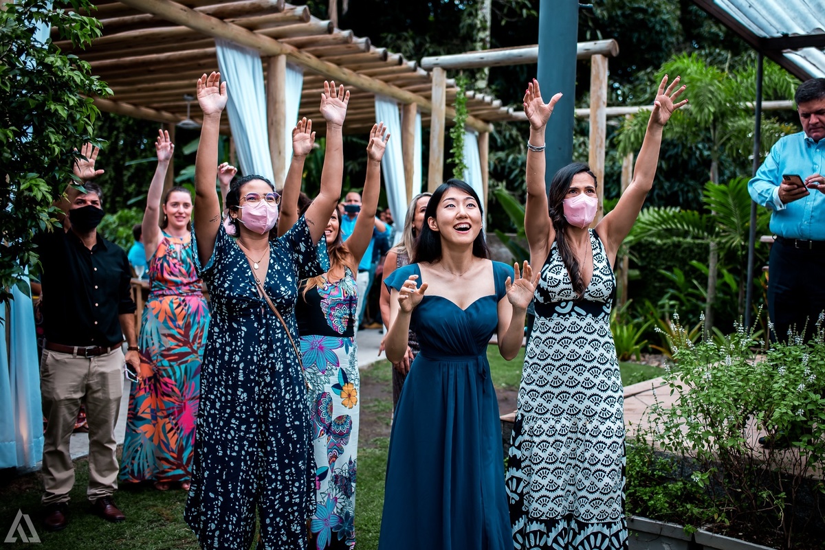Wedding Casamento Buffet Making Off Decoração Bem Casados Cerimonialista Fotógrafo Vestido Noiva Noivo Camila Hoffmann Cerimonial Elimeire Assessoria de Evento Dani Vidal La Belle Maison Lena Buffet Casarão Penedo Diva Buffet Buquê Resende Penedo Itatiaia