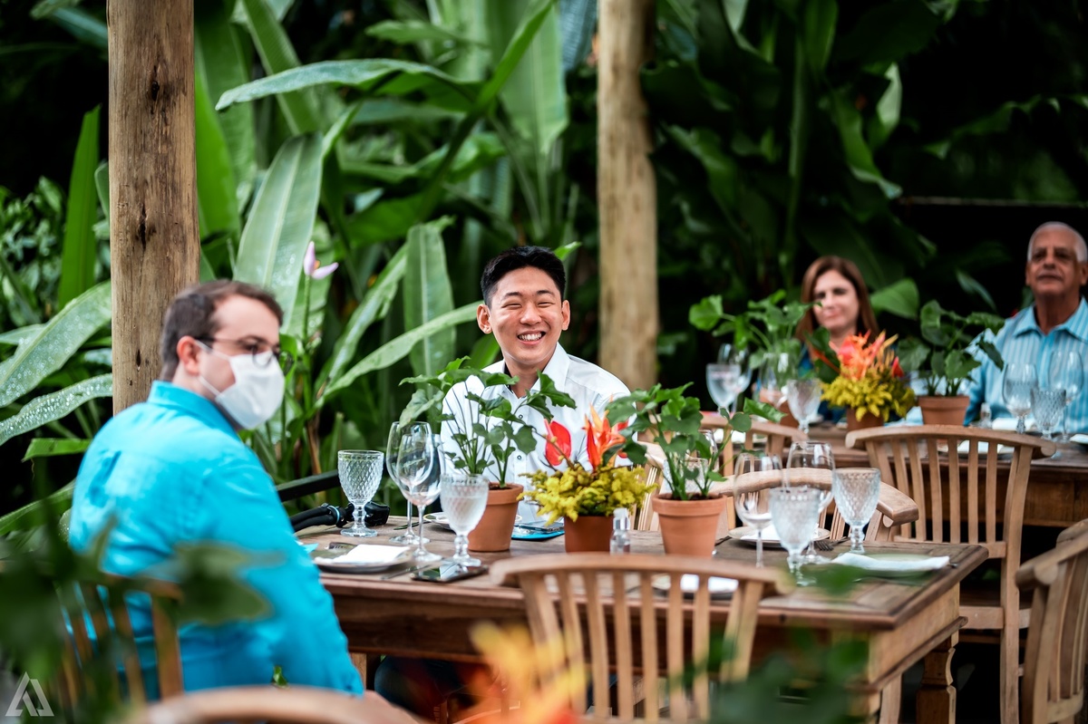 Wedding Casamento Buffet Making Off Decoração Bem Casados Cerimonialista Fotógrafo Vestido Noiva Noivo Camila Hoffmann Cerimonial Elimeire Assessoria de Evento Dani Vidal La Belle Maison Lena Buffet Casarão Penedo Diva Buffet Buquê Resende Penedo Itatiaia