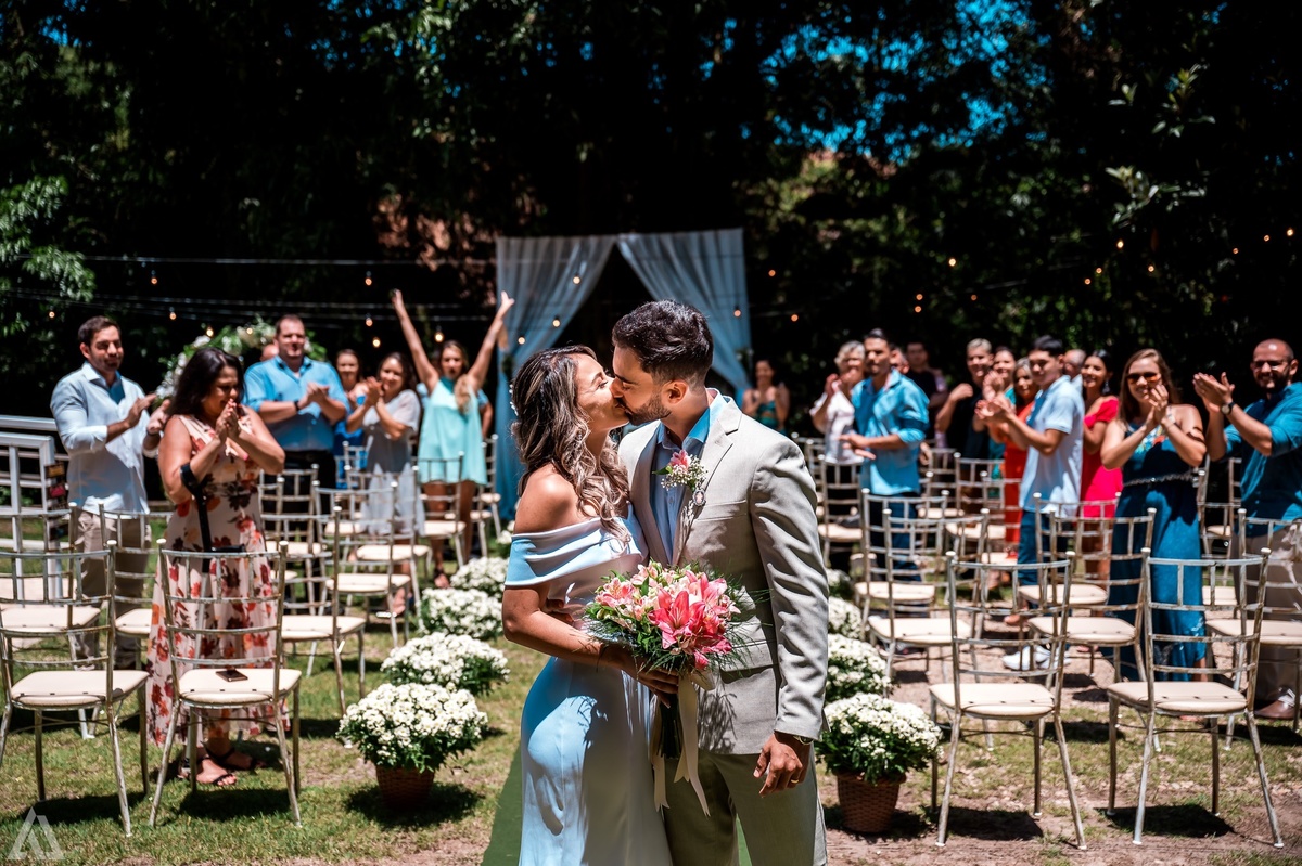 Wedding Casamento Buffet Making Off Decoração Cerimonialista Fotógrafo Vestido Noiva Noivo Camila Hoffmann Cerimonial Elimeire Assessoria de Evento Dani Vidal Vila Nova La Belle Maison Lena Buffet Casarão Penedo Diva Buffet Buquê Resende Penedo Itatiaia