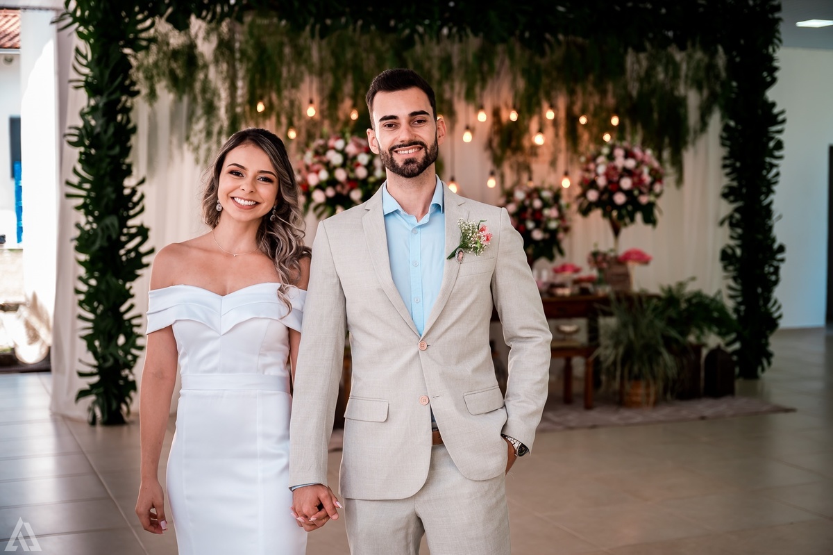 Wedding Casamento Buffet Making Off Decoração Cerimonialista Fotógrafo Vestido Noiva Noivo Camila Hoffmann Cerimonial Elimeire Assessoria de Evento Dani Vidal Vila Nova La Belle Maison Lena Buffet Casarão Penedo Diva Buffet Buquê Resende Penedo Itatiaia