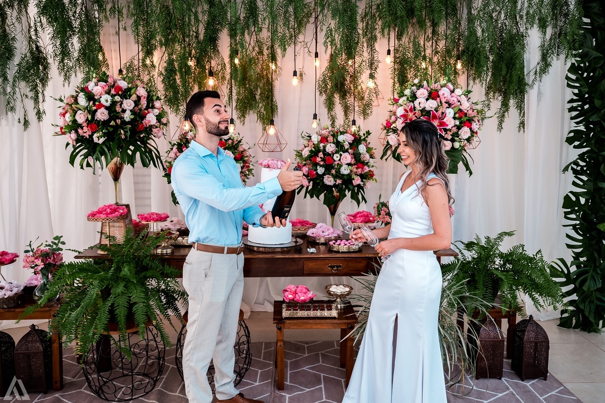 Wedding Casamento Buffet Making Off Decoração Cerimonialista Fotógrafo Vestido Noiva Noivo Camila Hoffmann Cerimonial Elimeire Assessoria de Evento Dani Vidal Vila Nova La Belle Maison Lena Buffet Casarão Penedo Diva Buffet Buquê Resende Penedo Itatiaia