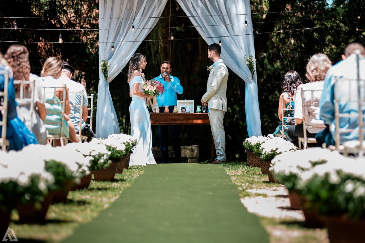 Wedding Casamento Buffet Making Off Decoração Cerimonialista Fotógrafo Vestido Noiva Noivo Camila Hoffmann Cerimonial Elimeire Assessoria de Evento Dani Vidal Vila Nova La Belle Maison Lena Buffet Casarão Penedo Diva Buffet Buquê Resende Penedo Itatiaia