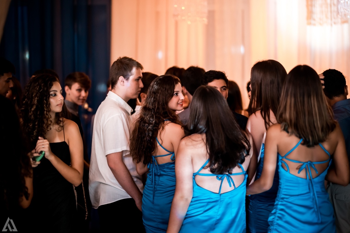 Ensaio Festa Book Teen Debutante 15 Anos Alex Jardim Fotografia Fotógrafo Makink Off Resende Itatiaia Penedo Porto Real Quatis Barra Mansa Volta Redonda Lena Buffet La Belle Maison Estela Dani Vidal Elimeire Laurino Camila Hoffmann Cerimonial Maquiadora