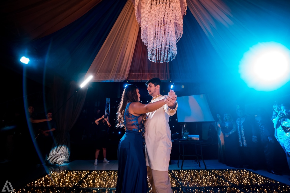 Ensaio Festa Book Teen Debutante 15 Anos Alex Jardim Fotografia Fotógrafo Makink Off Resende Itatiaia Penedo Porto Real Quatis Barra Mansa Volta Redonda Lena Buffet La Belle Maison Estela Dani Vidal Elimeire Laurino Camila Hoffmann Cerimonial Maquiadora