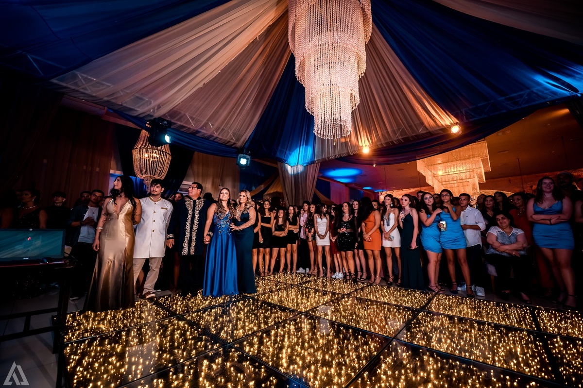 Ensaio Festa Book Teen Debutante 15 Anos Alex Jardim Fotografia Fotógrafo Makink Off Resende Itatiaia Penedo Porto Real Quatis Barra Mansa Volta Redonda Lena Buffet La Belle Maison Estela Dani Vidal Elimeire Laurino Camila Hoffmann Cerimonial Maquiadora