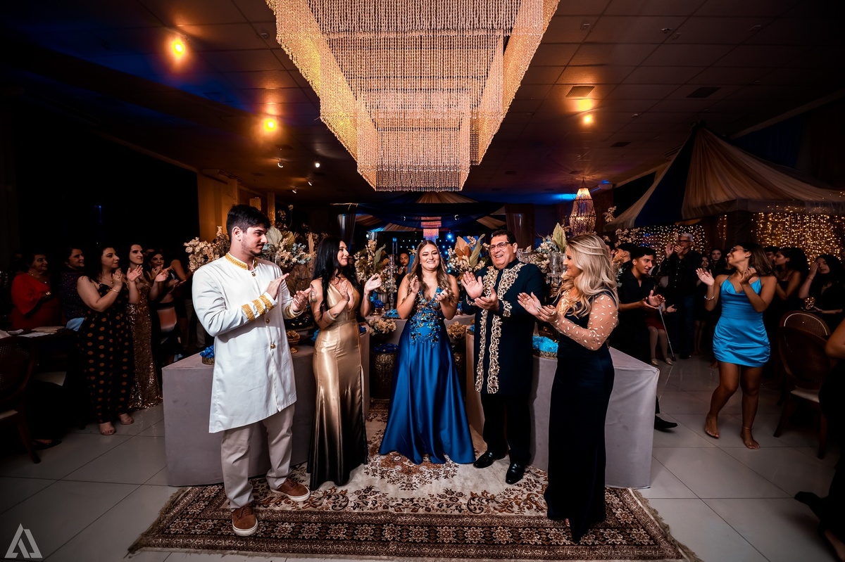 Ensaio Festa Book Teen Debutante 15 Anos Alex Jardim Fotografia Fotógrafo Makink Off Resende Itatiaia Penedo Porto Real Quatis Barra Mansa Volta Redonda Lena Buffet La Belle Maison Estela Dani Vidal Elimeire Laurino Camila Hoffmann Cerimonial Maquiadora