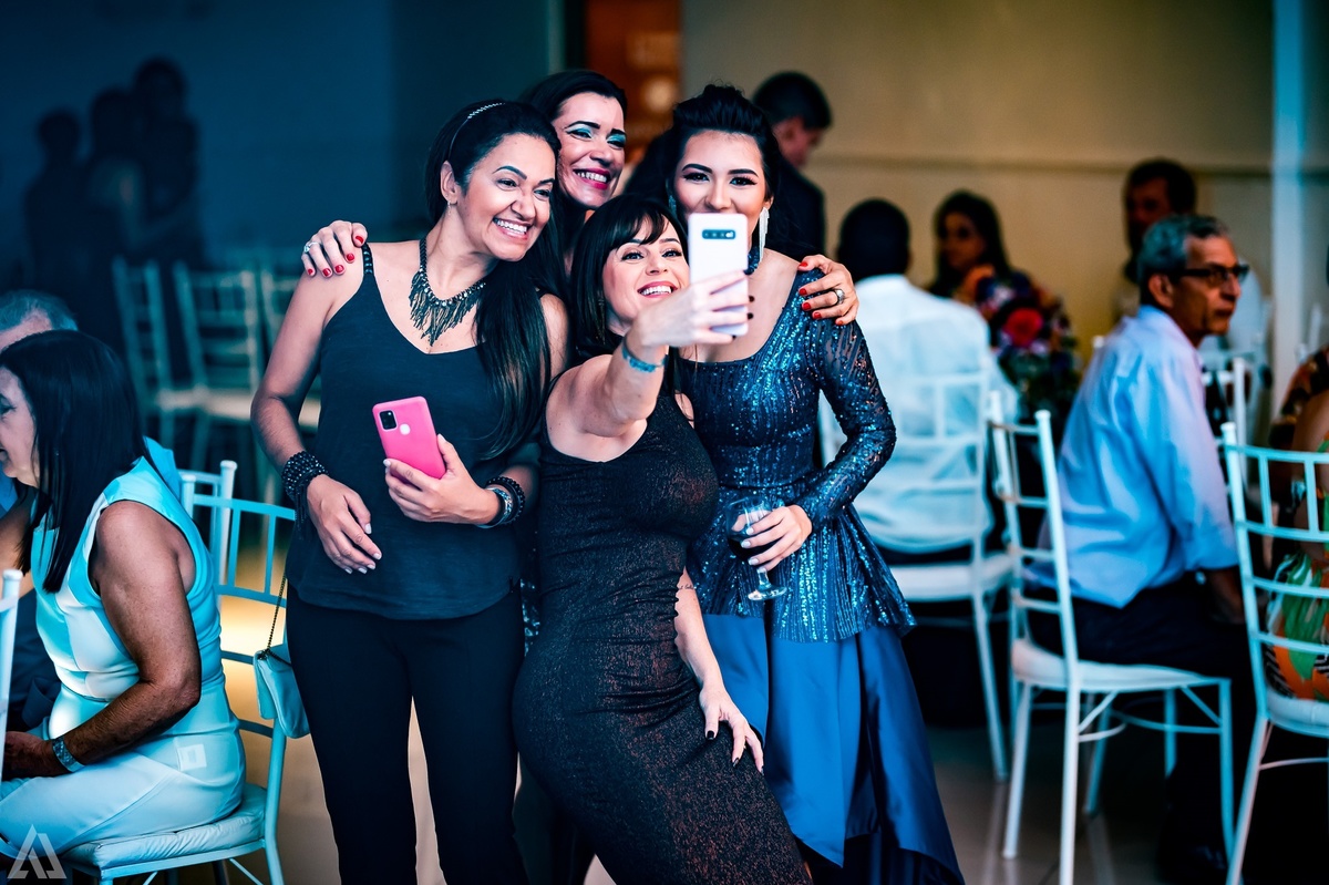 Ensaio Festa Book Teen Debutante 15 Anos Alex Jardim Fotografia Fotógrafo Makink Off Resende Itatiaia Penedo Porto Real Quatis Barra Mansa Volta Redonda Lena Buffet La Belle Maison Estela Dani Vidal Elimeire Laurino Camila Hoffmann Cerimonial Maquiadora