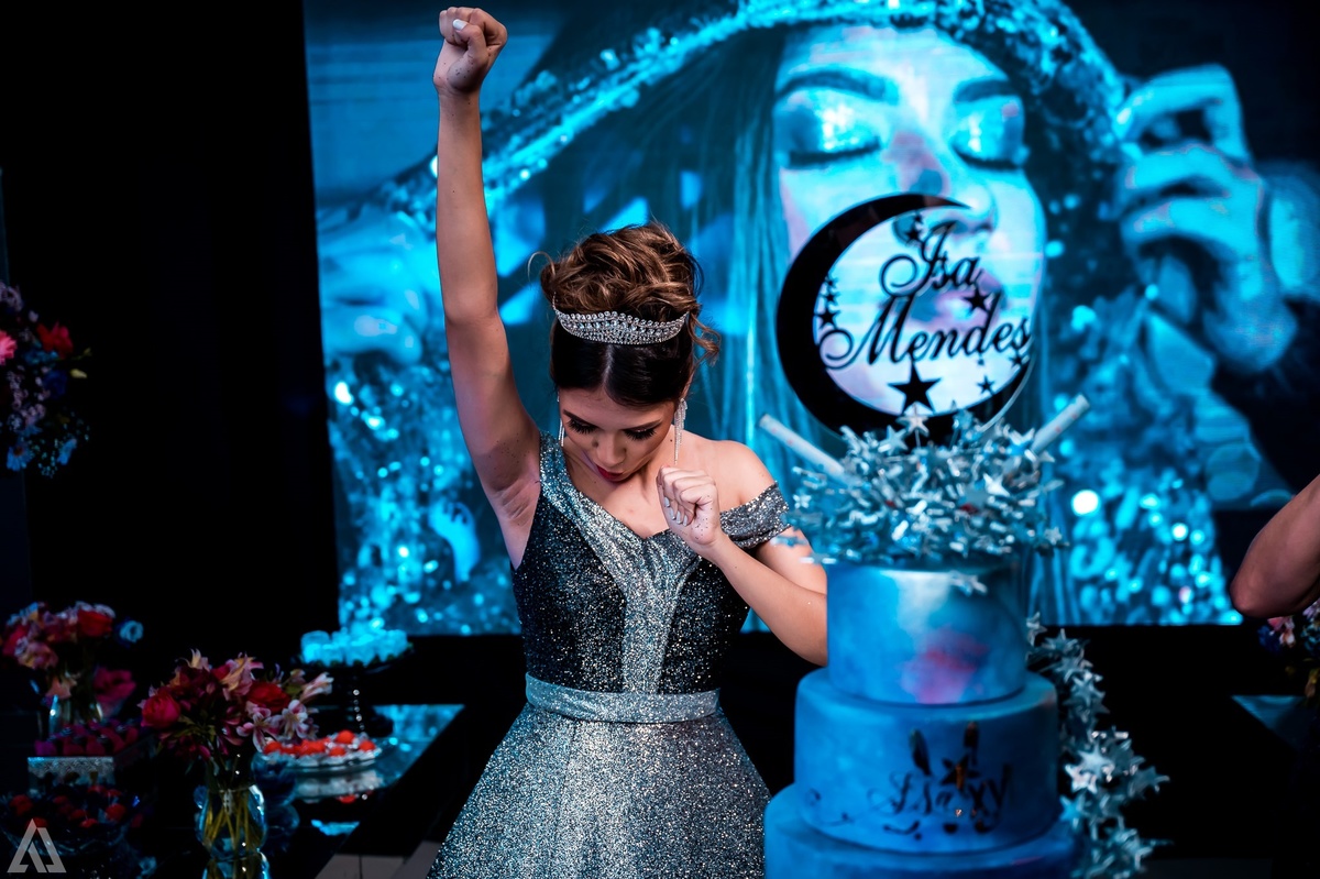 Ensaio Festa Book Teen Debutante 15 Anos Alex Jardim Fotografia Fotógrafo Makink Off Resende Itatiaia Penedo Porto Real Quatis Barra Mansa Volta Redonda Lena Buffet La Belle Maison Estela Dani Vidal Elimeire Laurino Camila Hoffmann Cerimonial Maquiadora