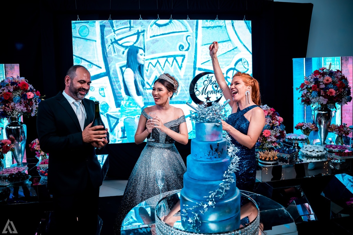 Ensaio Festa Book Teen Debutante 15 Anos Alex Jardim Fotografia Fotógrafo Makink Off Resende Itatiaia Penedo Porto Real Quatis Barra Mansa Volta Redonda Lena Buffet La Belle Maison Estela Dani Vidal Elimeire Laurino Camila Hoffmann Cerimonial Maquiadora