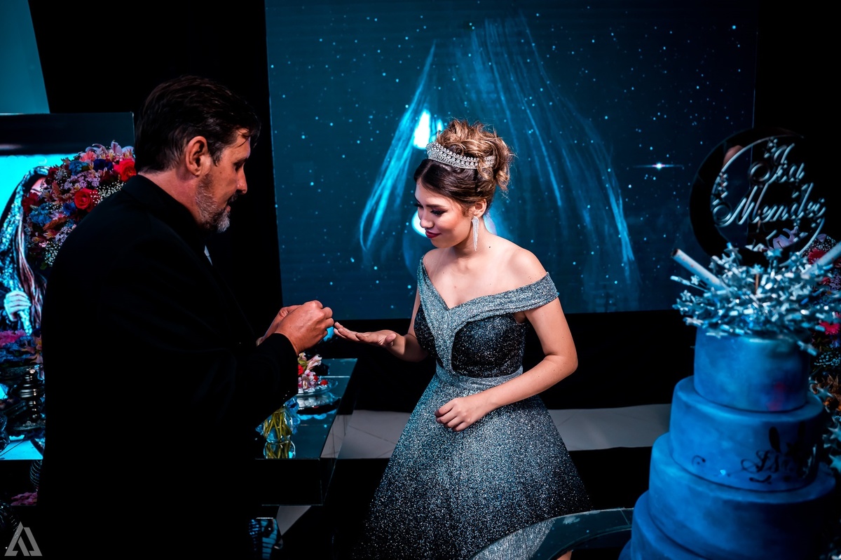 Ensaio Festa Book Teen Debutante 15 Anos Alex Jardim Fotografia Fotógrafo Makink Off Resende Itatiaia Penedo Porto Real Quatis Barra Mansa Volta Redonda Lena Buffet La Belle Maison Estela Dani Vidal Elimeire Laurino Camila Hoffmann Cerimonial Maquiadora