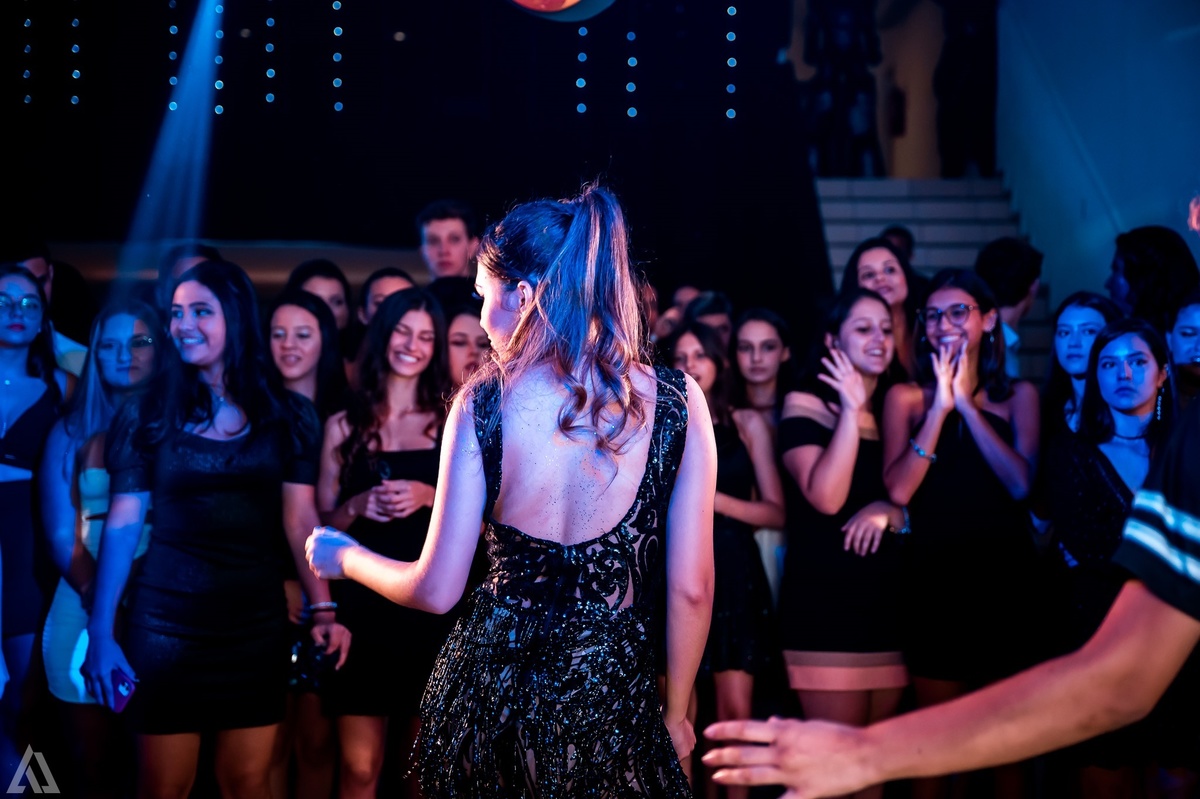 Ensaio Festa Book Teen Debutante 15 Anos Alex Jardim Fotografia Fotógrafo Makink Off Resende Itatiaia Penedo Porto Real Quatis Barra Mansa Volta Redonda Lena Buffet La Belle Maison Estela Dani Vidal Elimeire Laurino Camila Hoffmann Cerimonial Maquiadora