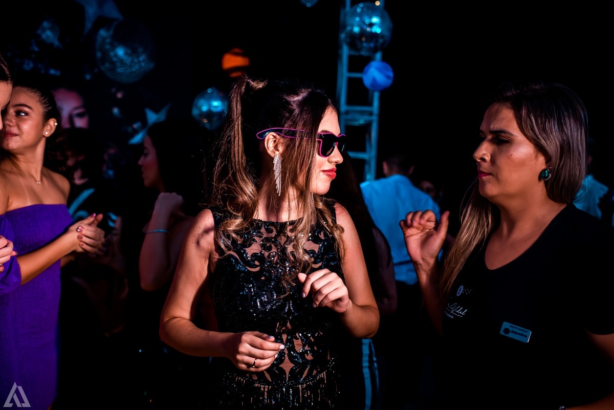 Ensaio Festa Book Teen Debutante 15 Anos Alex Jardim Fotografia Fotógrafo Makink Off Resende Itatiaia Penedo Porto Real Quatis Barra Mansa Volta Redonda Lena Buffet La Belle Maison Estela Dani Vidal Elimeire Laurino Camila Hoffmann Cerimonial Maquiadora