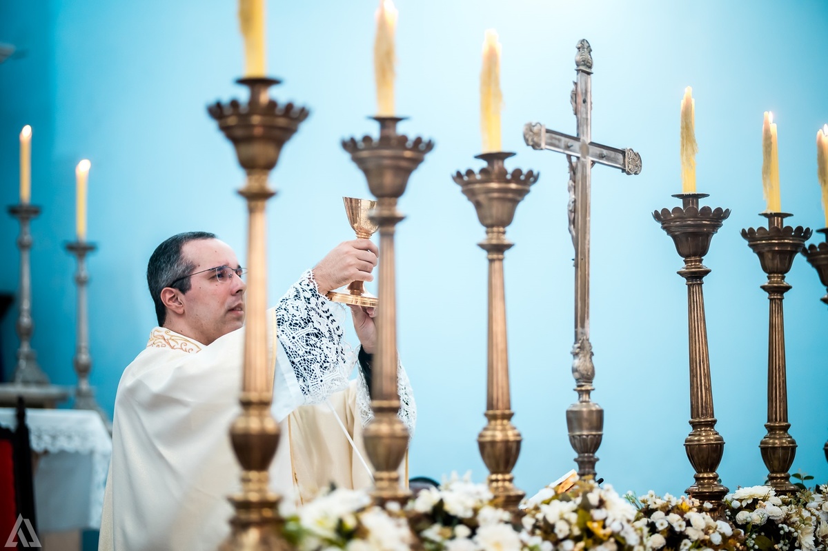 Wedding Casamento Buffet Making Off Decoração Cerimonialista Fotógrafo Vestido Noiva Noivo Camila Hoffmann Cerimonial Elimeire Assessoria de Evento Dani Vidal Vila Nova La Belle Maison Lena Buffet Casarão Penedo Diva Buffet Buquê Resende Penedo Itatiaia