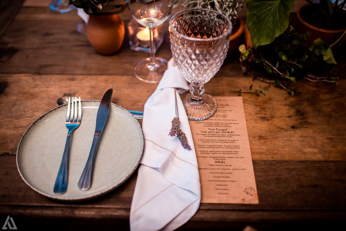 Wedding Casamento Buffet Making Off Decoração Cerimonialista Fotógrafo Vestido Noiva Noivo Camila Hoffmann Cerimonial Elimeire Assessoria de Evento Dani Vidal Vila Nova La Belle Maison Lena Buffet Casarão Penedo Diva Buffet Buquê Resende Penedo Itatiaia