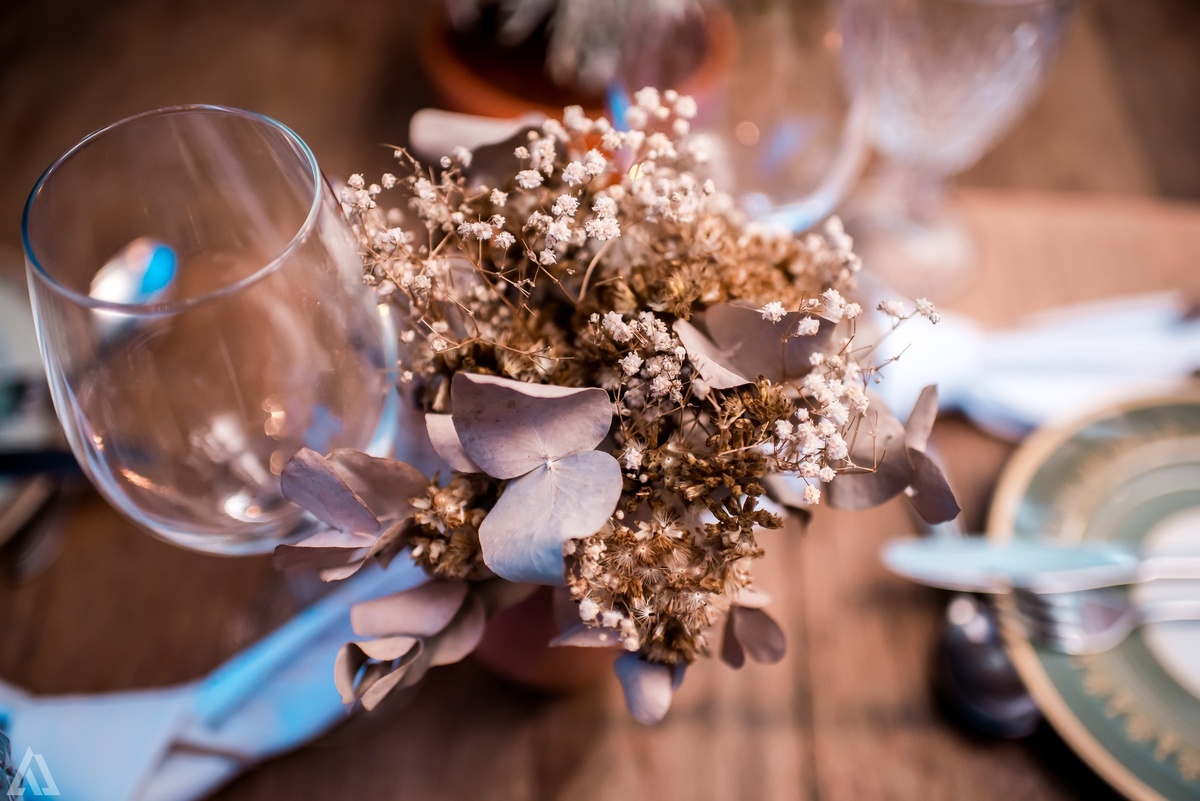 Wedding Casamento Buffet Making Off Decoração Cerimonialista Fotógrafo Vestido Noiva Noivo Camila Hoffmann Cerimonial Elimeire Assessoria de Evento Dani Vidal Vila Nova La Belle Maison Lena Buffet Casarão Penedo Diva Buffet Buquê Resende Penedo Itatiaia