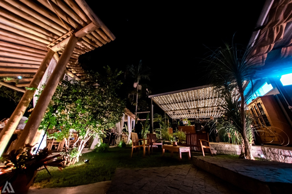 Wedding Casamento Buffet Making Off Decoração Cerimonialista Fotógrafo Vestido Noiva Noivo Camila Hoffmann Cerimonial Elimeire Assessoria de Evento Dani Vidal Vila Nova La Belle Maison Lena Buffet Casarão Penedo Diva Buffet Buquê Resende Penedo Itatiaia