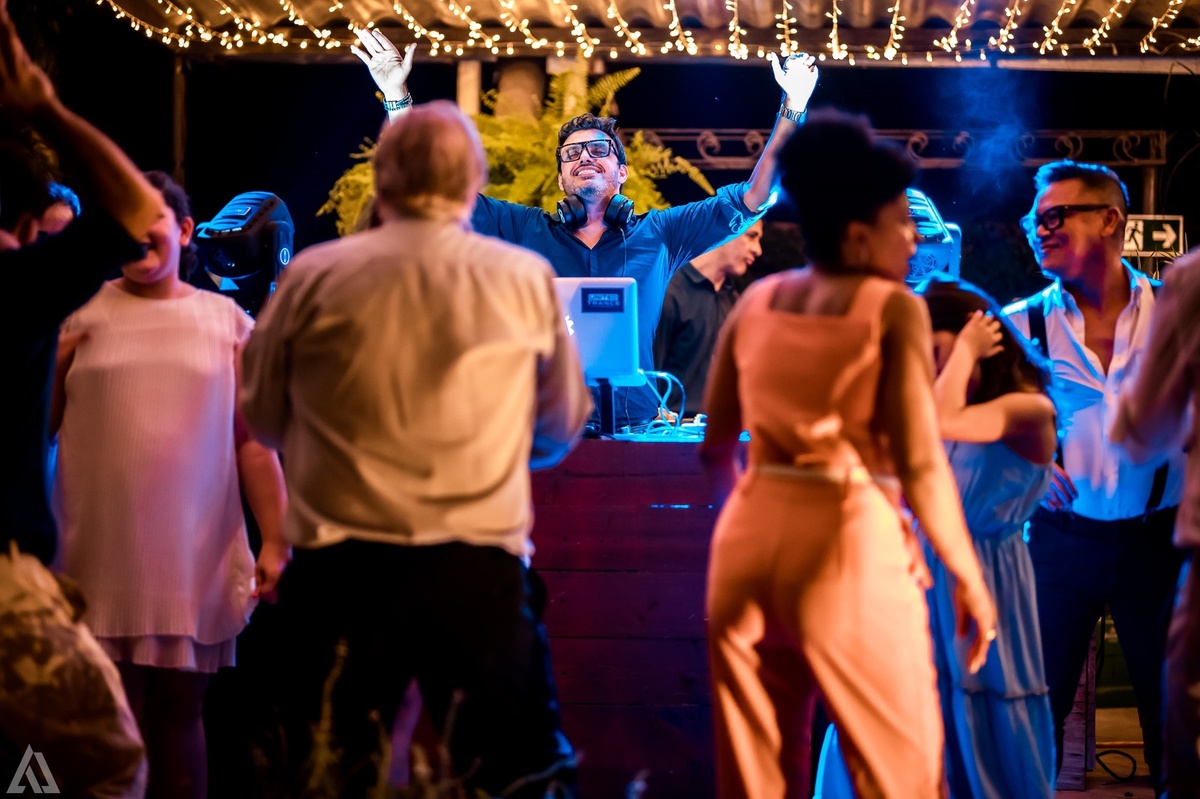 Wedding Casamento Buffet Making Off Decoração Cerimonialista Fotógrafo Vestido Noiva Noivo Camila Hoffmann Cerimonial Elimeire Assessoria de Evento Dani Vidal Vila Nova La Belle Maison Lena Buffet Casarão Penedo Diva Buffet Buquê Resende Penedo Itatiaia