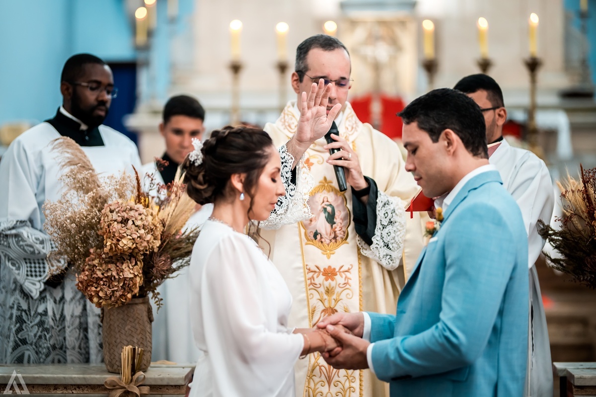 Wedding Casamento Buffet Making Off Decoração Cerimonialista Fotógrafo Vestido Noiva Noivo Camila Hoffmann Cerimonial Elimeire Assessoria de Evento Dani Vidal Vila Nova La Belle Maison Lena Buffet Casarão Penedo Diva Buffet Buquê Resende Penedo Itatiaia