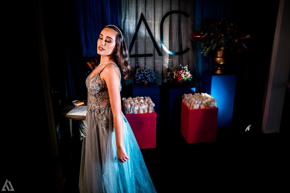 Ensaio Festa Book Teen Debutante 15 Anos Alex Jardim Fotografia Fotógrafo Makink Off Resende Itatiaia Penedo Porto Real Quatis Barra Mansa Volta Redonda Lena Buffet La Belle Maison Estela Dani Vidal Elimeire Laurino Camila Hoffmann Cerimonial Maquiadora