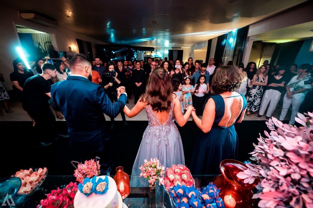 Ensaio Festa Book Teen Debutante 15 Anos Alex Jardim Fotografia Fotógrafo Makink Off Resende Itatiaia Penedo Porto Real Quatis Barra Mansa Volta Redonda Lena Buffet La Belle Maison Estela Dani Vidal Elimeire Laurino Camila Hoffmann Cerimonial Maquiadora