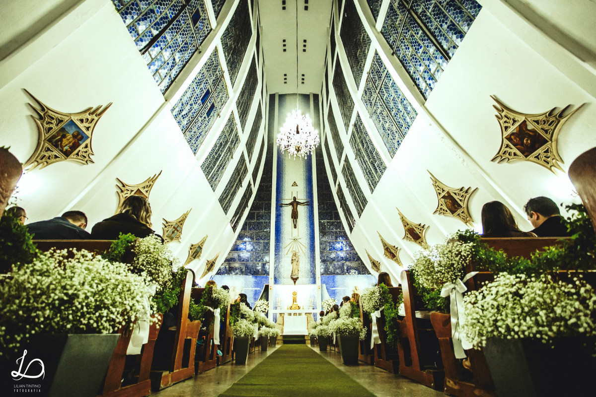 Decoração da igreja Santíssima Virgem em são bernardo do campo