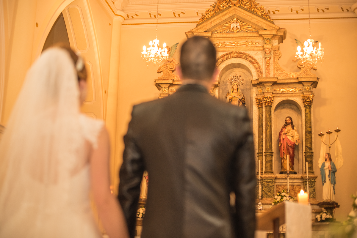 noivos , noiva  casamento em Jambeiro 