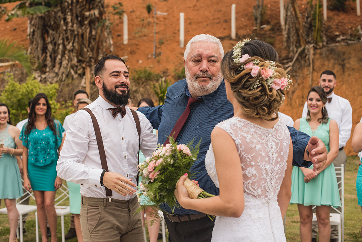 entrega da noiva para noivo