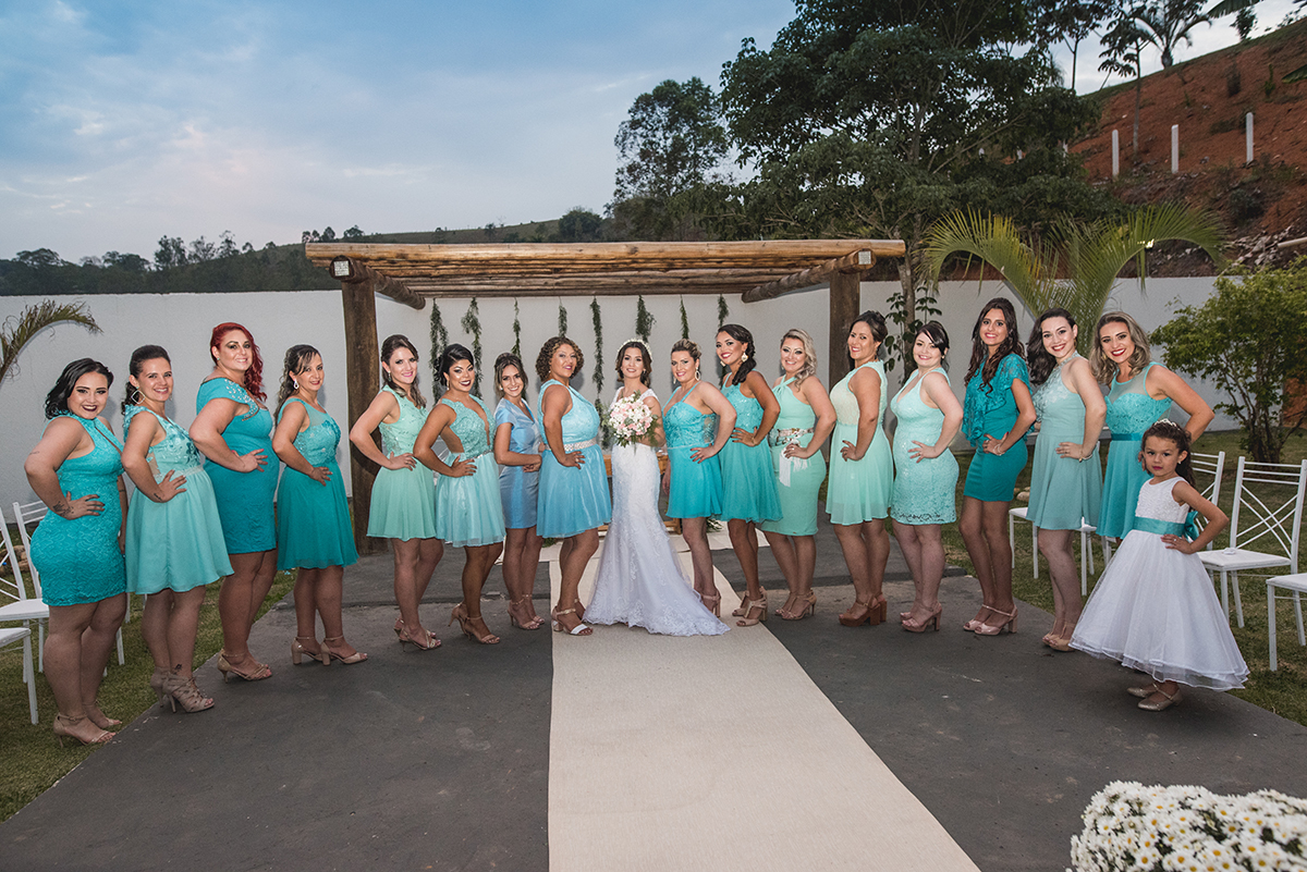 madrinhas com noiva casamento campo