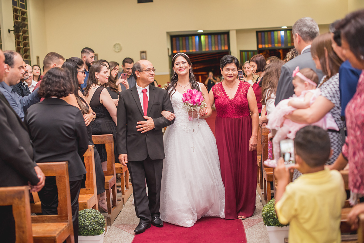 olhar do pai para noiva filha