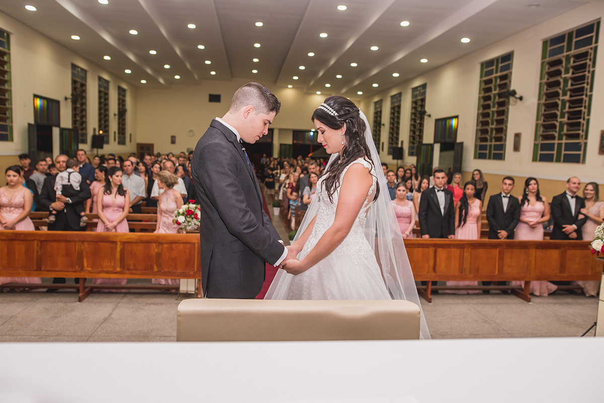 Noivos depois da comunhão