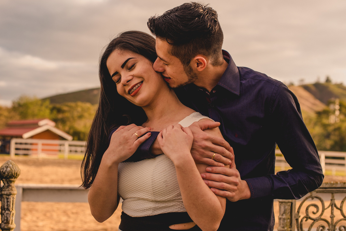 ensaio pré casamento em campo 