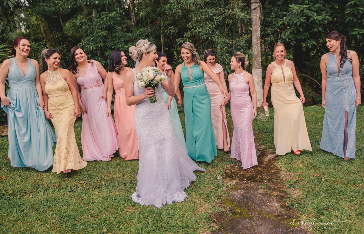 vestidos de madrinhas em tons pastéis