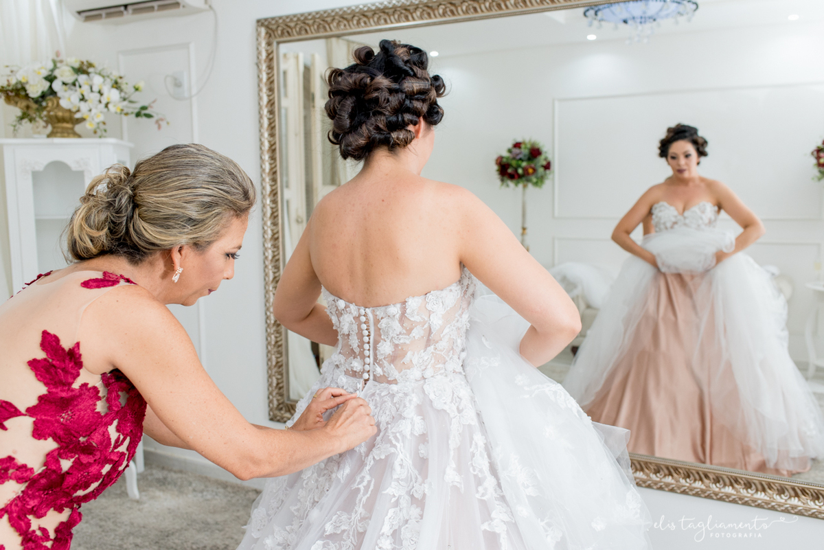 Make of Júnior Noivas