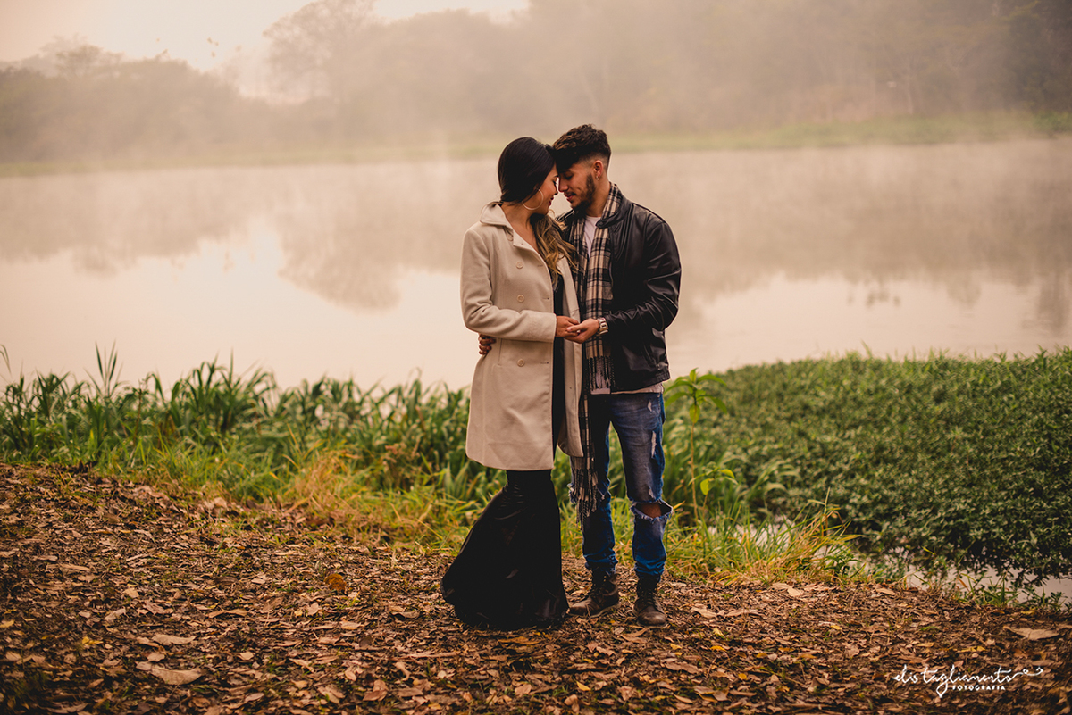 idéias de fotos casal na neblina