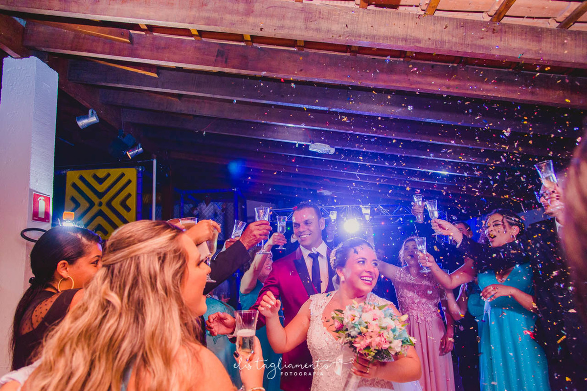 Festa de casamento no  salão Luci Ueti Jacareí