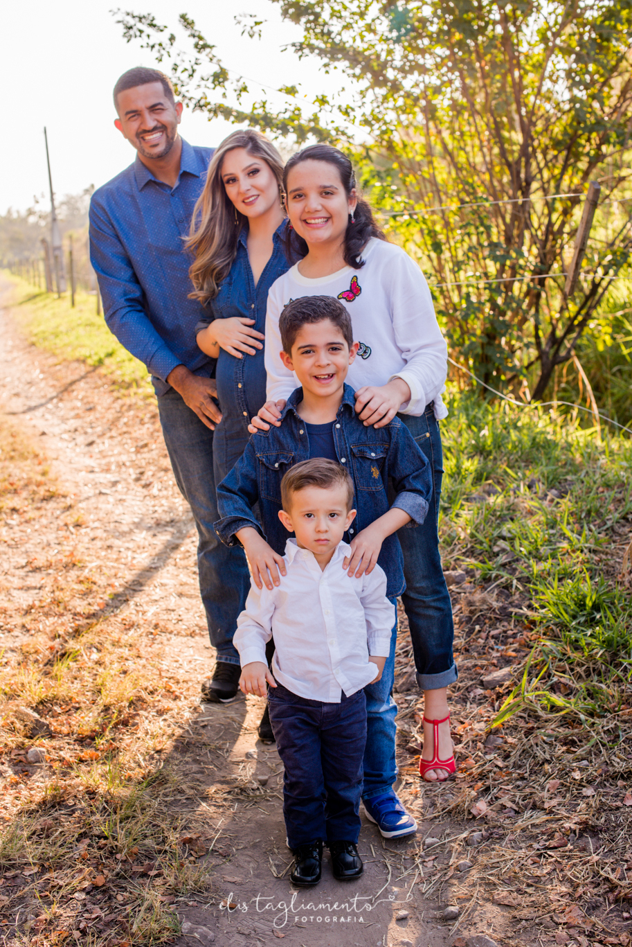 Fotos gestante na linha do trem