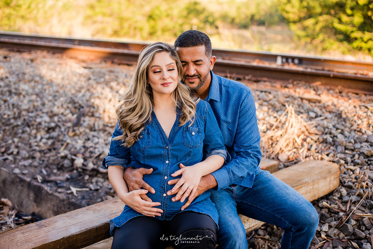 Fotos gestante na linha do trem