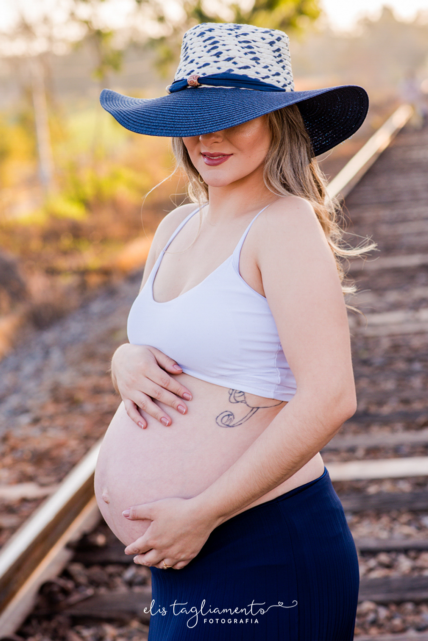 Fotos gestante na linha do trem